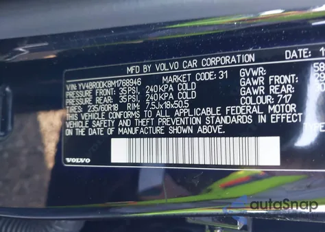 2021 Volvo Xc60 Recharge Plug-In Hybrid T8 Inscription Expression from USA, damaged, VIN YV4BR0DK8M1768946